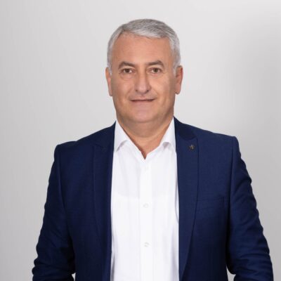 ვახტანგ მაისურაძე